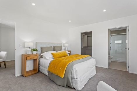 Photo of property in 77 Pepene Avenue, Takanini, Auckland, 2112