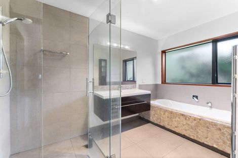 Photo of property in 334 Henwood Road, Hillsborough, New Plymouth, 4372