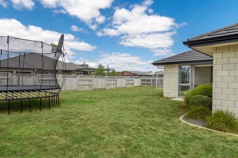 Photo of property in 48 Jarrett Terrace, Leamington, Cambridge, 3432