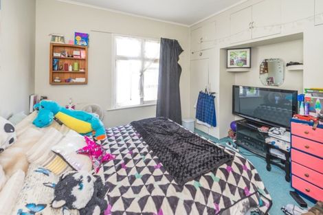 Photo of property in 17 Manuka Street, Castlecliff, Whanganui, 4501