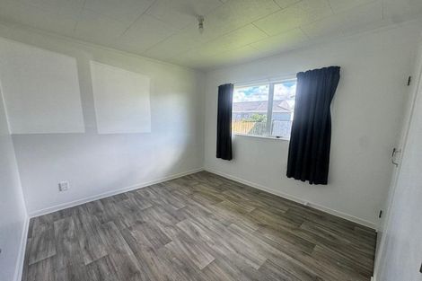 Photo of property in 12b Sturges Road, Henderson, Auckland, 0612