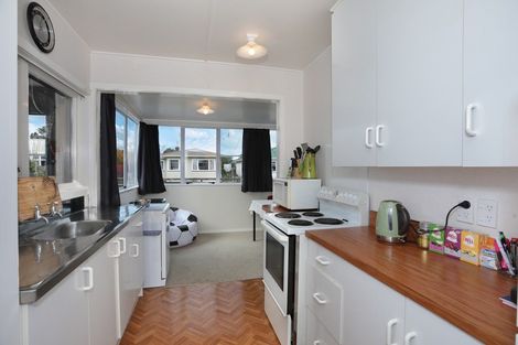 Photo of property in 12 Totara Street, Marton, 4710