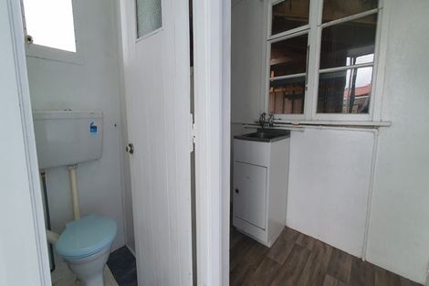 Photo of property in 53 Rhodes Street, Waimate, 7924