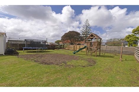 Photo of property in 76 Forest Hill Road, Henderson, Auckland, 0612