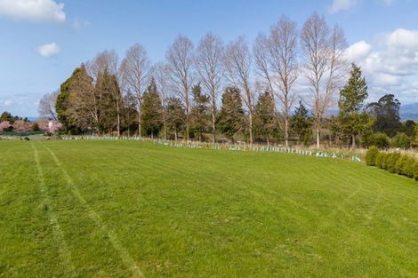 Photo of property in 70 Parerohi Grove, Kuratau, Turangi, 3381