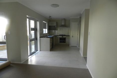 Photo of property in 67 Priestley Drive, Bucklands Beach, Auckland, 2014