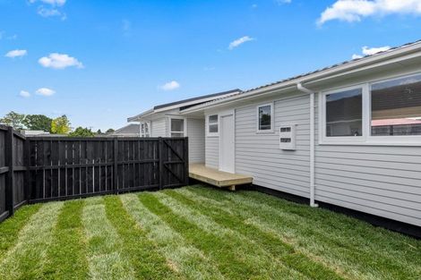 Photo of property in 15c Hamurana Place, Te Atatu Peninsula, Auckland, 0610