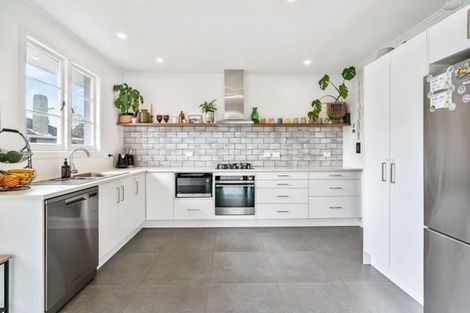 Photo of property in 10 Puriri Street, Te Kamo, Whangarei, 0112