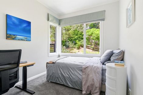 Photo of property in 34 Ranui Crescent, Khandallah, Wellington, 6035