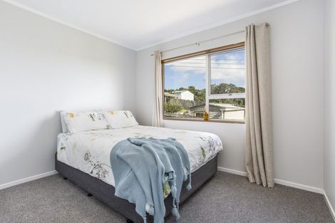 Photo of property in 12 Makiri Street, Helensville, 0800