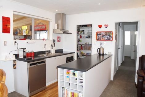 Photo of property in 21 Kuparu Place, Ruakaka, 0116