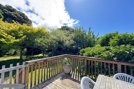 Photo of property in 6 Mahoe Street, Tawa, Wellington, 5028