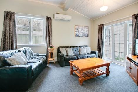 Photo of property in 103 Shakespeare Road, Bluff Hill, Napier, 4110