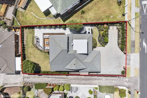 Photo of property in 98 Bleakhouse Road, Howick, Auckland, 2014