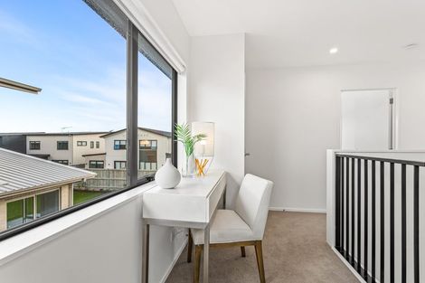 Photo of property in 77 Pepene Avenue, Takanini, Auckland, 2112