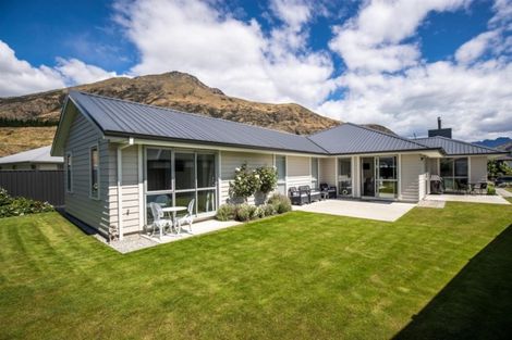 Photo of property in 23 Myles Way, Lower Shotover, Queenstown, 9304