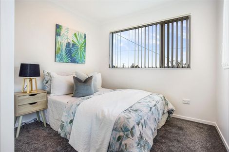 Photo of property in 96b Sturges Road, Henderson, Auckland, 0612
