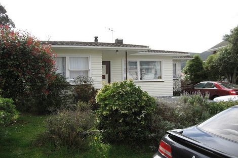 Photo of property in 4 Harlow Grove, Wainuiomata, Lower Hutt, 5014