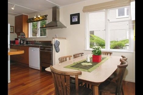 Photo of property in 139 Ruskin Road, Newlands, Wellington, 6037