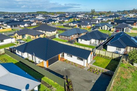 Photo of property in 6 Maleny Lane, Rolleston, 7615