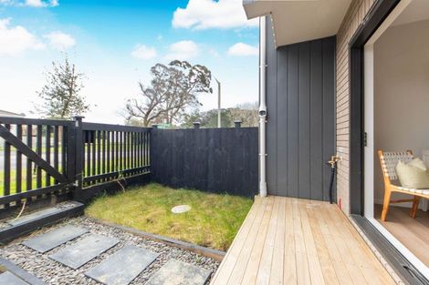 Photo of property in 24b Scarlet Drive, Ranui, Auckland, 0612