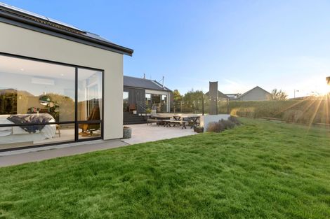 Photo of property in 47 Minaret Ridge, Wanaka, 9305