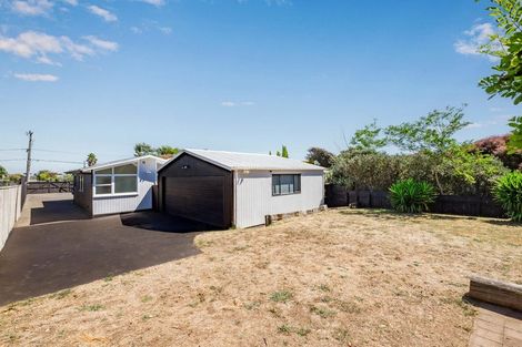 Photo of property in 83 Martin Road, Paraparaumu Beach, Paraparaumu, 5032