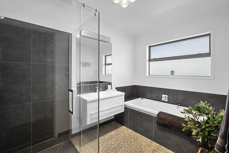 Photo of property in 58d Karamea Street, Whalers Gate, New Plymouth, 4310