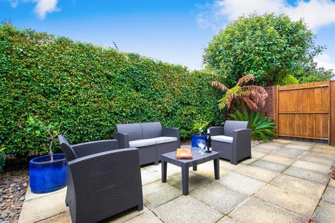 Photo of property in 2 Rays Way, Tuakau, 2121