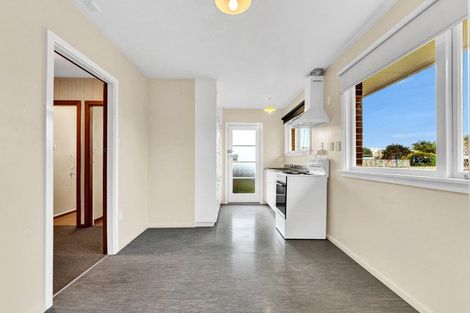 Photo of property in 2/694 Avonside Drive, Avonside, Christchurch, 8061