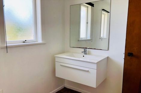 Photo of property in 1/221 Birkdale Road, Birkdale, Auckland, 0626