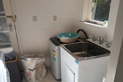 Photo of property in 54 Chippendale Crescent, Birkdale, Auckland, 0626