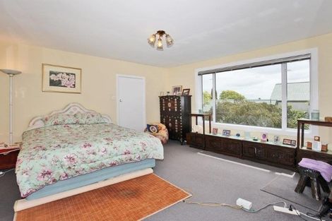 Photo of property in 222 Yaldhurst Road, Avonhead, Christchurch, 8042