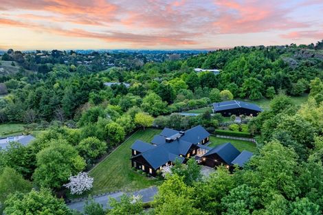 Photo of property in 38 Tauroa Valley Road, Havelock North, 4130