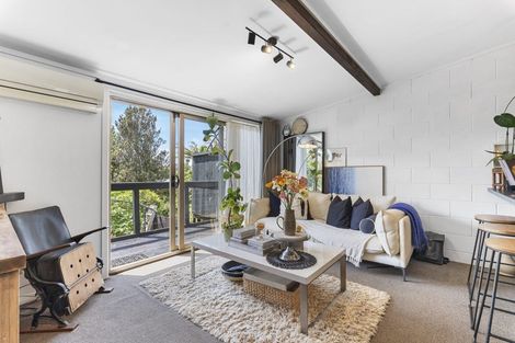 Photo of property in 12b Wheeler Place, Upper Vogeltown, New Plymouth, 4310