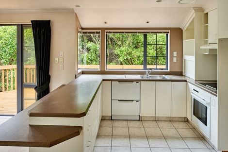 Photo of property in 14 Musket Lane, Whitby, Porirua, 5024