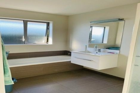 Photo of property in 10 Radcot Drive, Rolleston, 7615