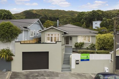 Photo of property in 22 Eden Street, Island Bay, Wellington, 6023