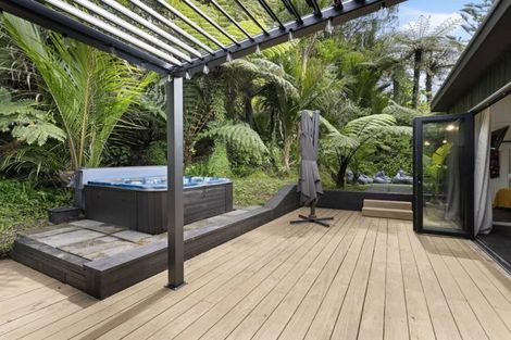 Photo of property in 3 Huia Road, Titirangi, Auckland, 0604