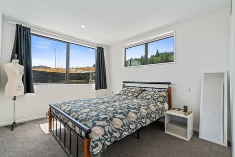 Photo of property in 64 Kirimoko Crescent, Wanaka, 9305