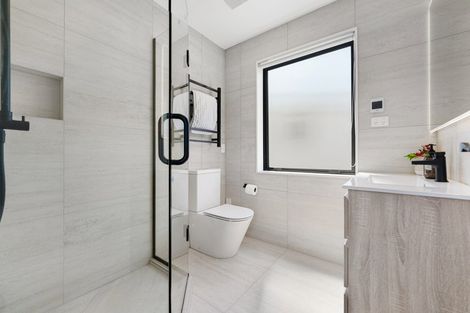 Photo of property in 2 Pukeko Road, Hobsonville, 0616