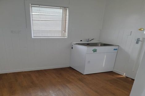 Photo of property in 3 Cambridge Road, Manurewa, Auckland, 2102