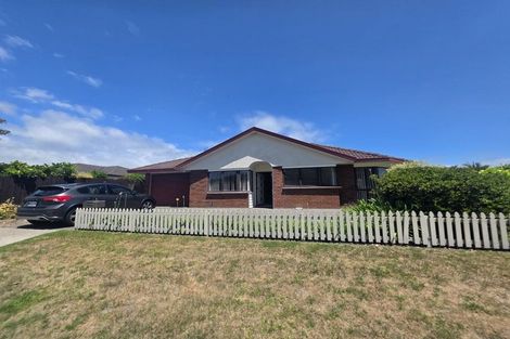 Photo of property in 14 Russley Drive, Mount Maunganui, 3116