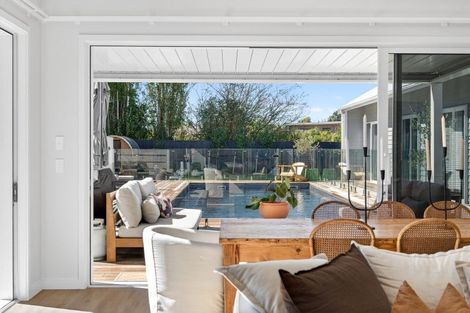 Photo of property in 38 Orchard Road, Greytown, 5712