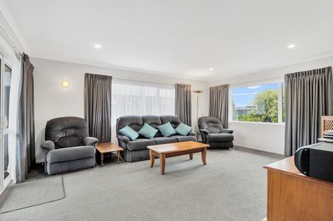 Photo of property in 21 Catchpole Place, Woodend, 7610