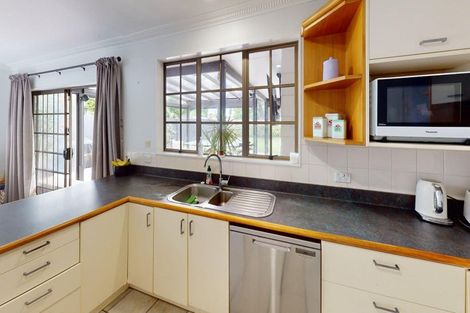 Photo of property in 12 Grange Place, Milson, Palmerston North, 4414