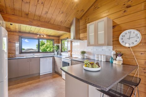 Photo of property in 43 Palmyra Way, Half Moon Bay, Auckland, 2012