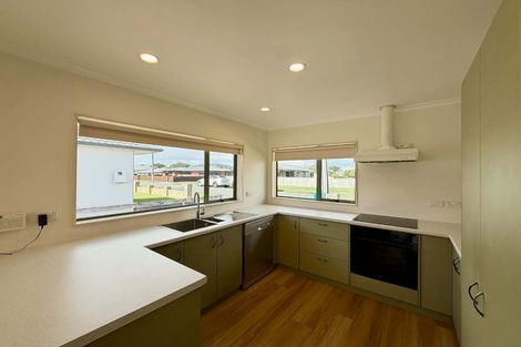 Photo of property in 21 Clemow Road, Fitzroy, New Plymouth, 4312