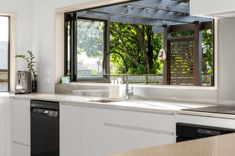 Photo of property in 51 Swayne Road, Cambridge, 3434