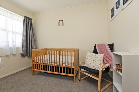 Photo of property in 19 Gilmour Place, Taradale, Napier, 4112